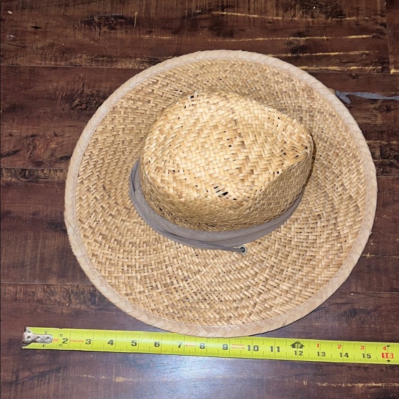 Cute beach outfit bundle white cheeky swimsuit - Picture 13 of 14